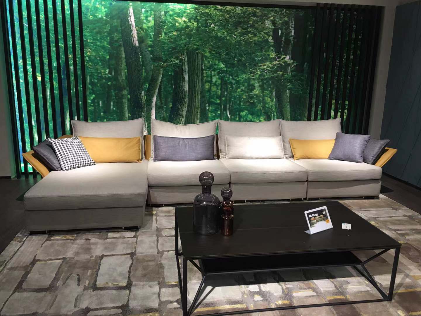 現(xiàn)代簡約裝修風格家具有什么特點