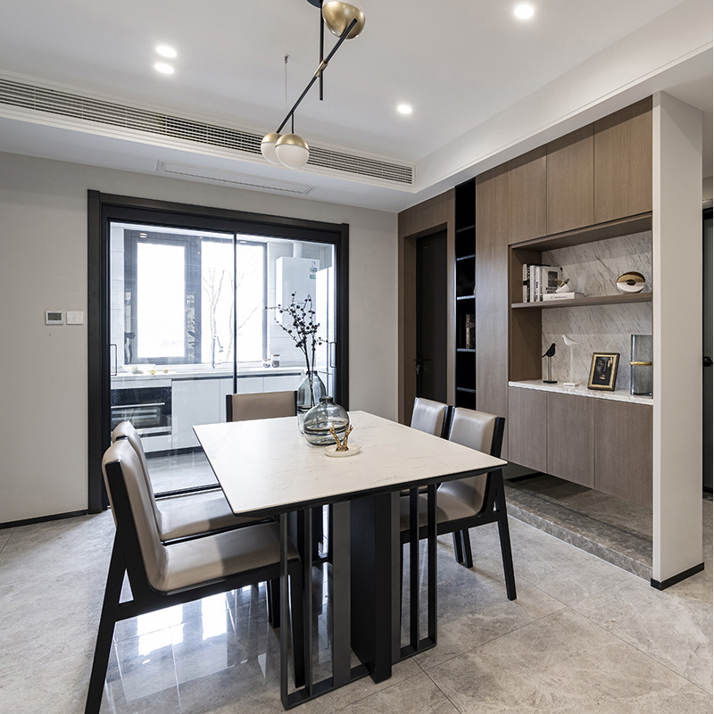 三室兩廳兩衛(wèi)一廚